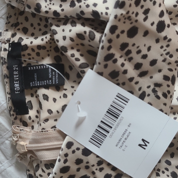 NWT Forever 21 Draped Neck Dress - Picture 4 of 8